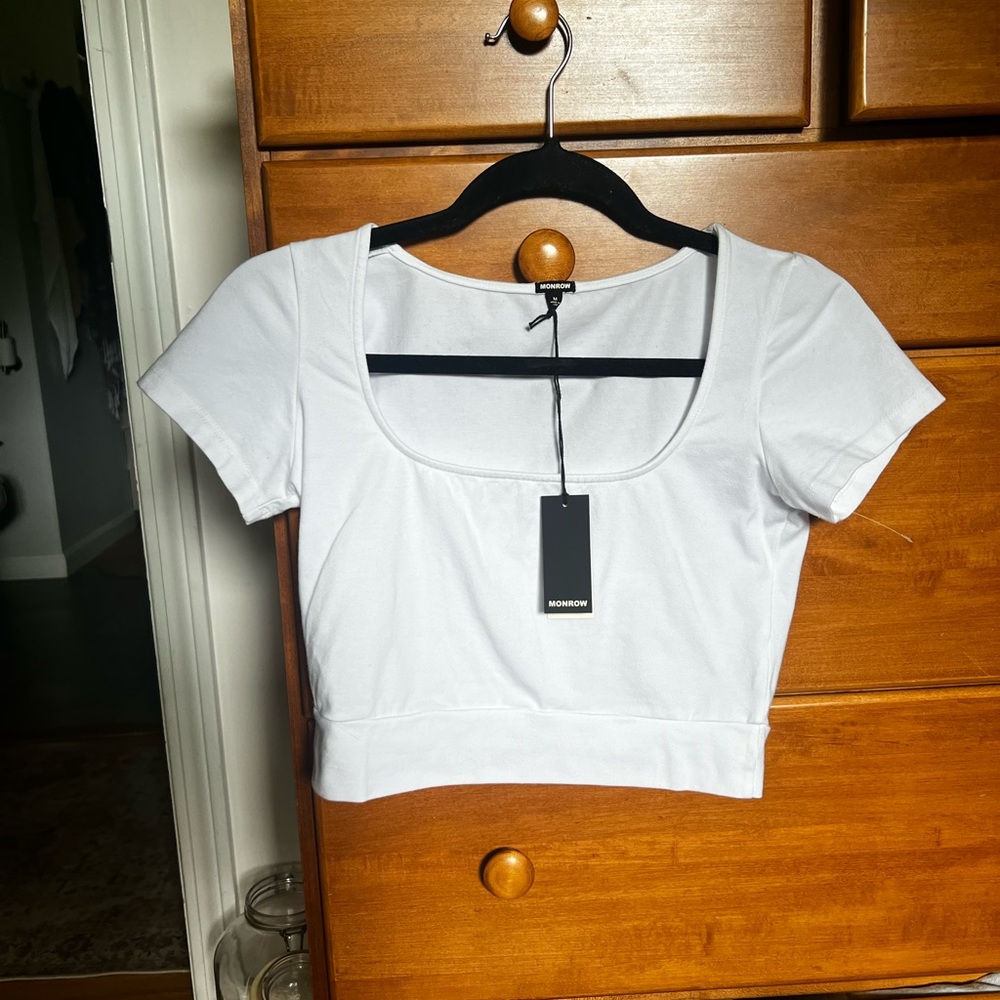 Monrow White Fitted Crop top tee